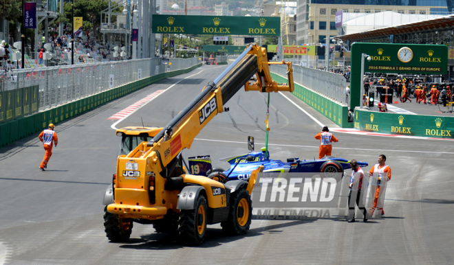 В Баку стартовала первая гонка в классе GP2. Азербайджан, Баку, 18 июня 2016